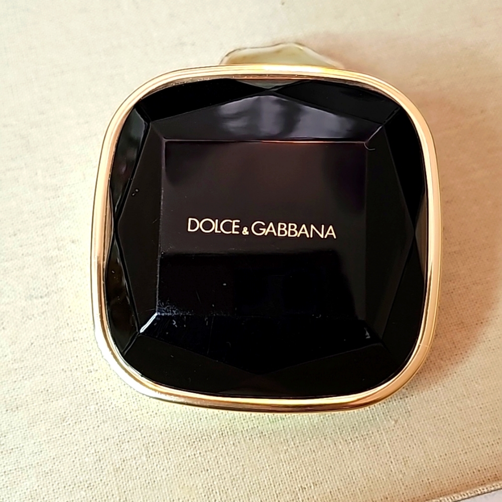 Dolce & Cabana Mirror Compact